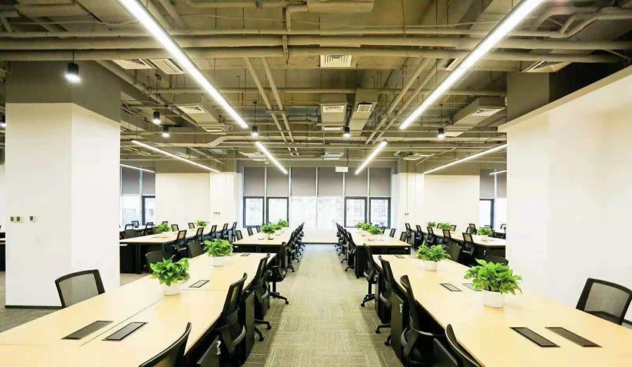 办伴Distrii（韦伯时代中心）