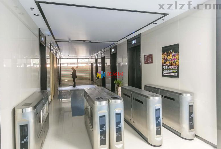 泰然大厦（农工商办公楼）