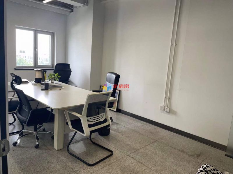 鸿运大厦（新华联丽港1号楼）