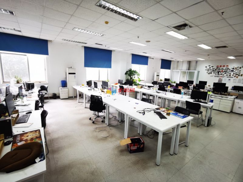 百斯特信息中心 （百思特信息中心）