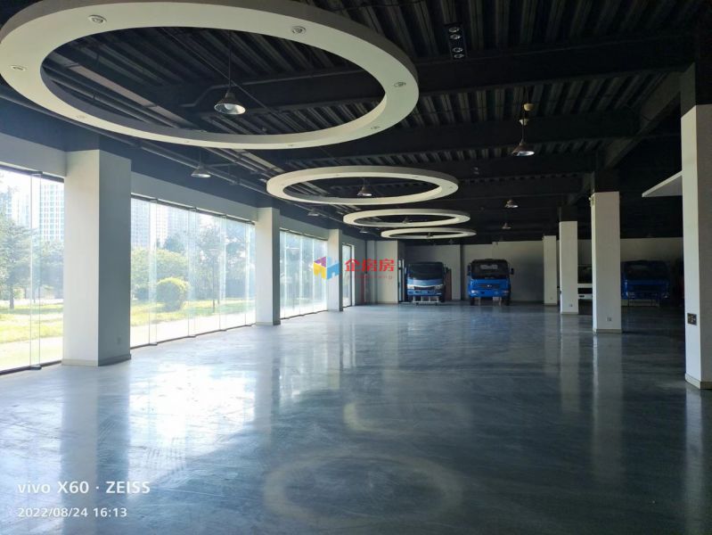 简式国际汽车设计