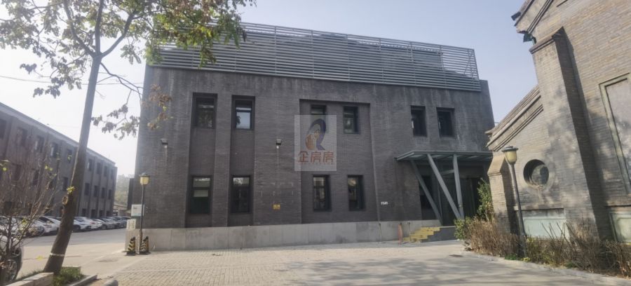 西城区佟麟阁路85号院