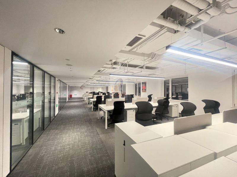 京东科技大厦（原翠宫饭店）