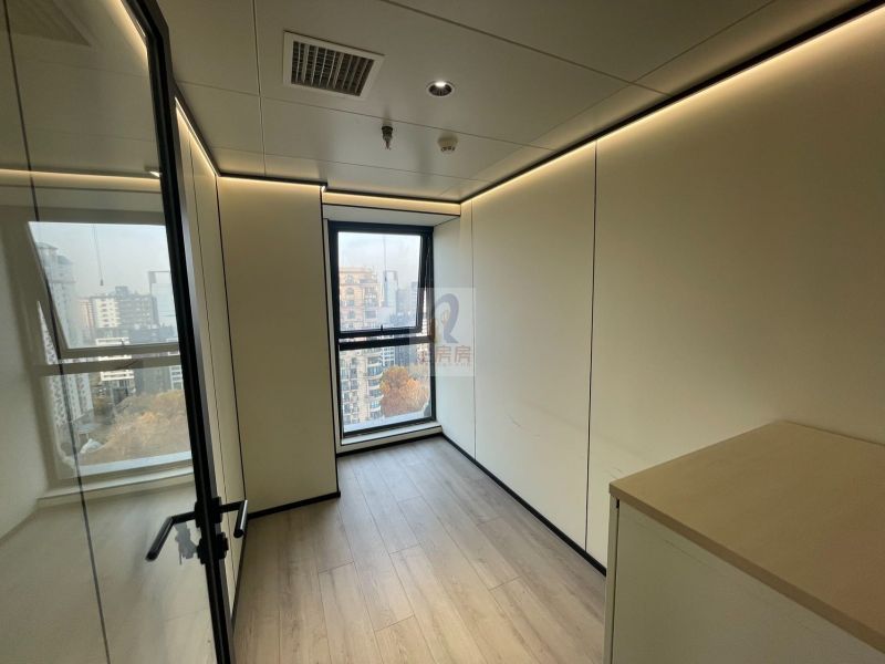 凯旋中心（凯旋城）