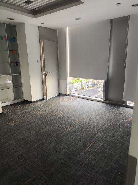 国旅大厦（国旅王府大厦）