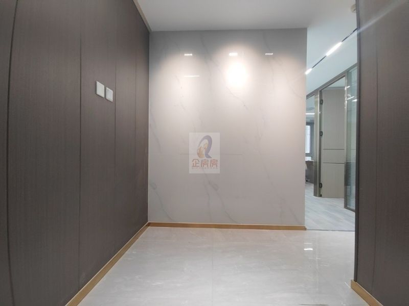 远洋国际中心CD座