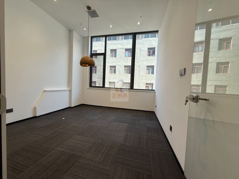 龙湖蓝海引擎产业园