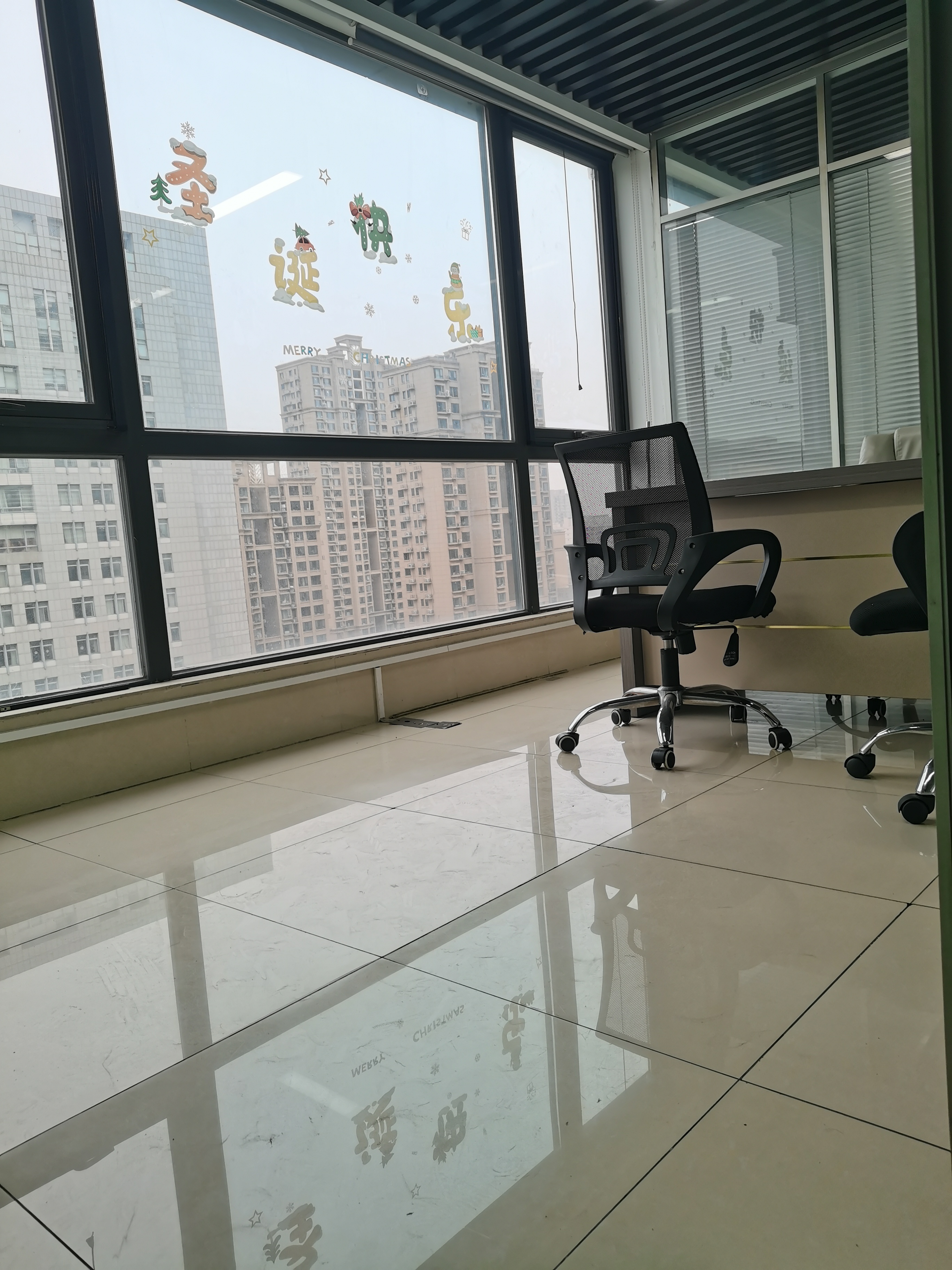 金海商富中心（金海国际大厦）