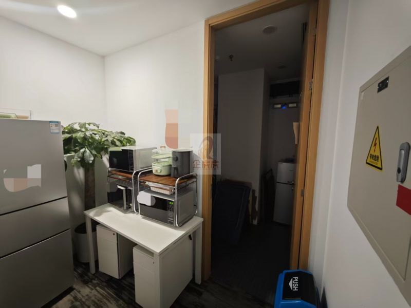 新东方大厦南楼（曾用名欧美汇大厦）