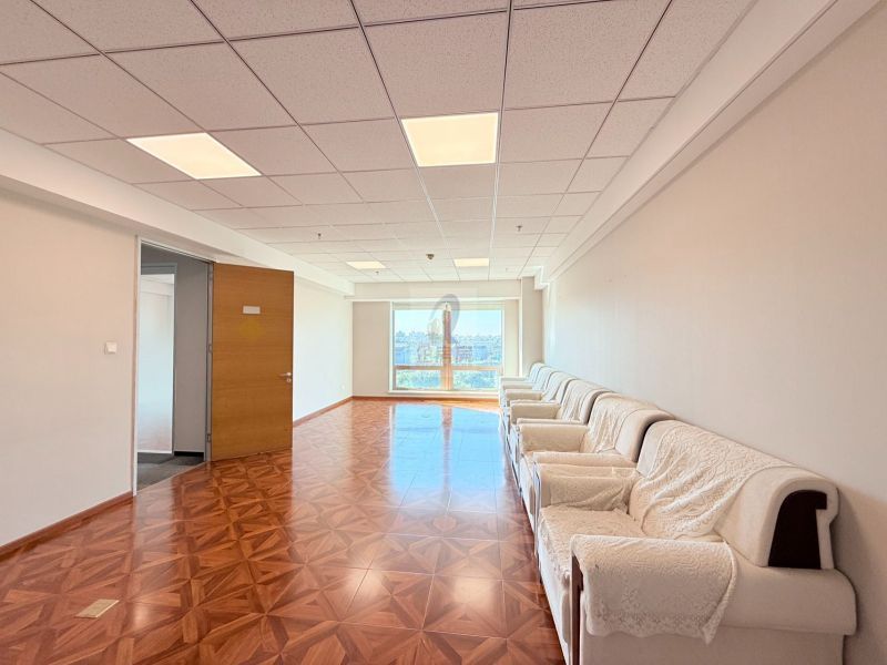 荷华国际大厦（万豪国际酒店）