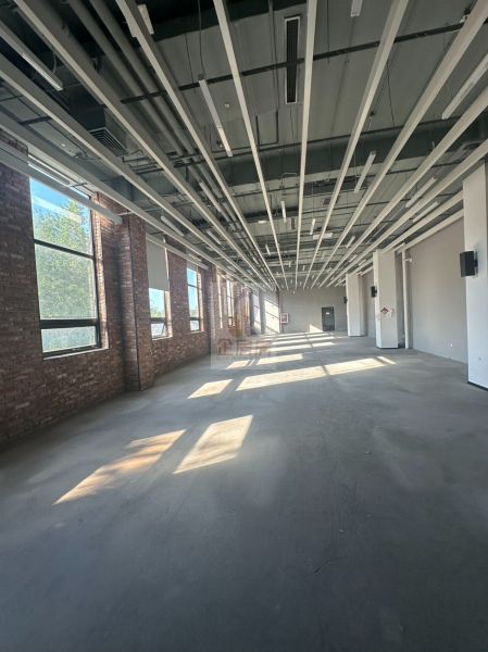 三元桥地铁口独栋